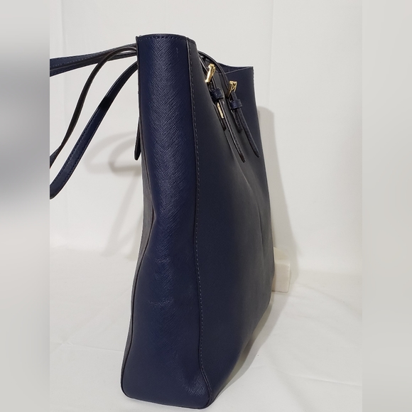 Michael Kors Jet set leather tote. EUC - Picture 8 of 15